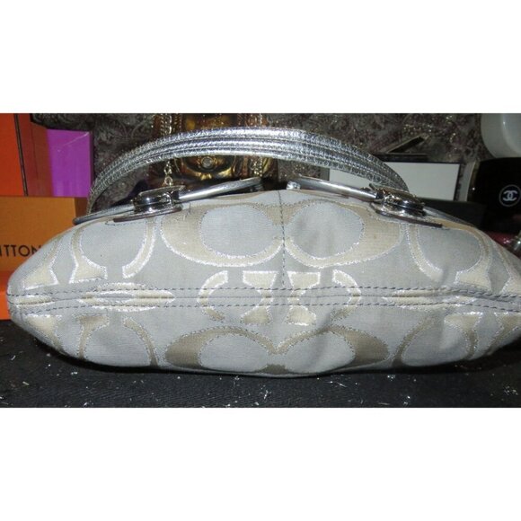 Coach 2011 Poppy Grey & Silver Metallic Signature Hippie Jacquard Bag Pushlock - Picture 5 of 12